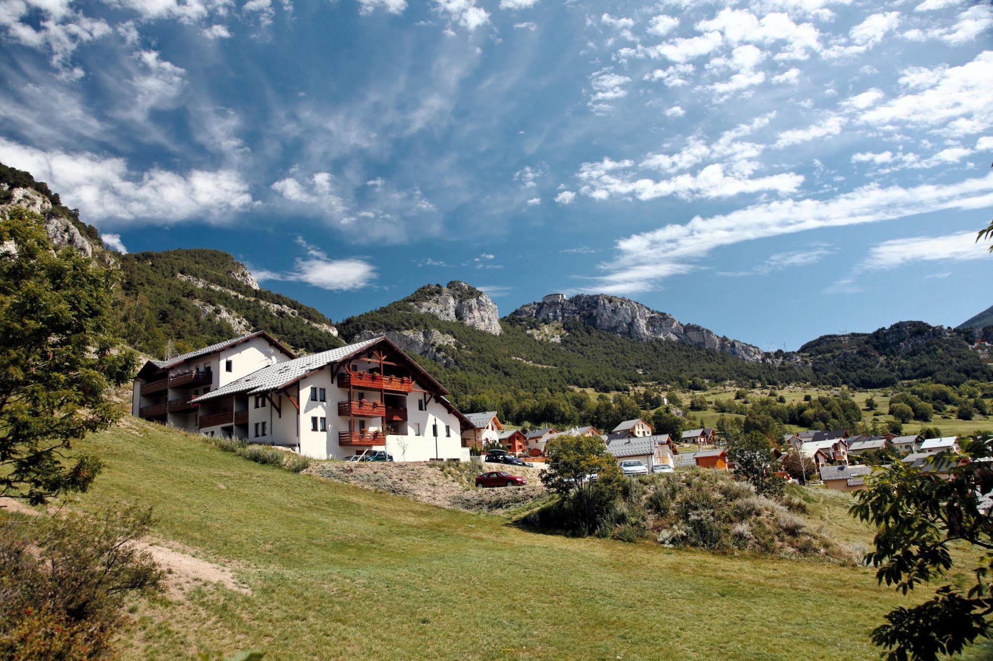 Residence Plein Soleil Avrieux Bagian luar foto